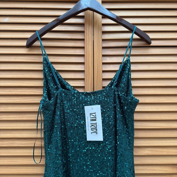 NWT 12th Tribe Sparkly green dress size small - Picture 3 of 7
